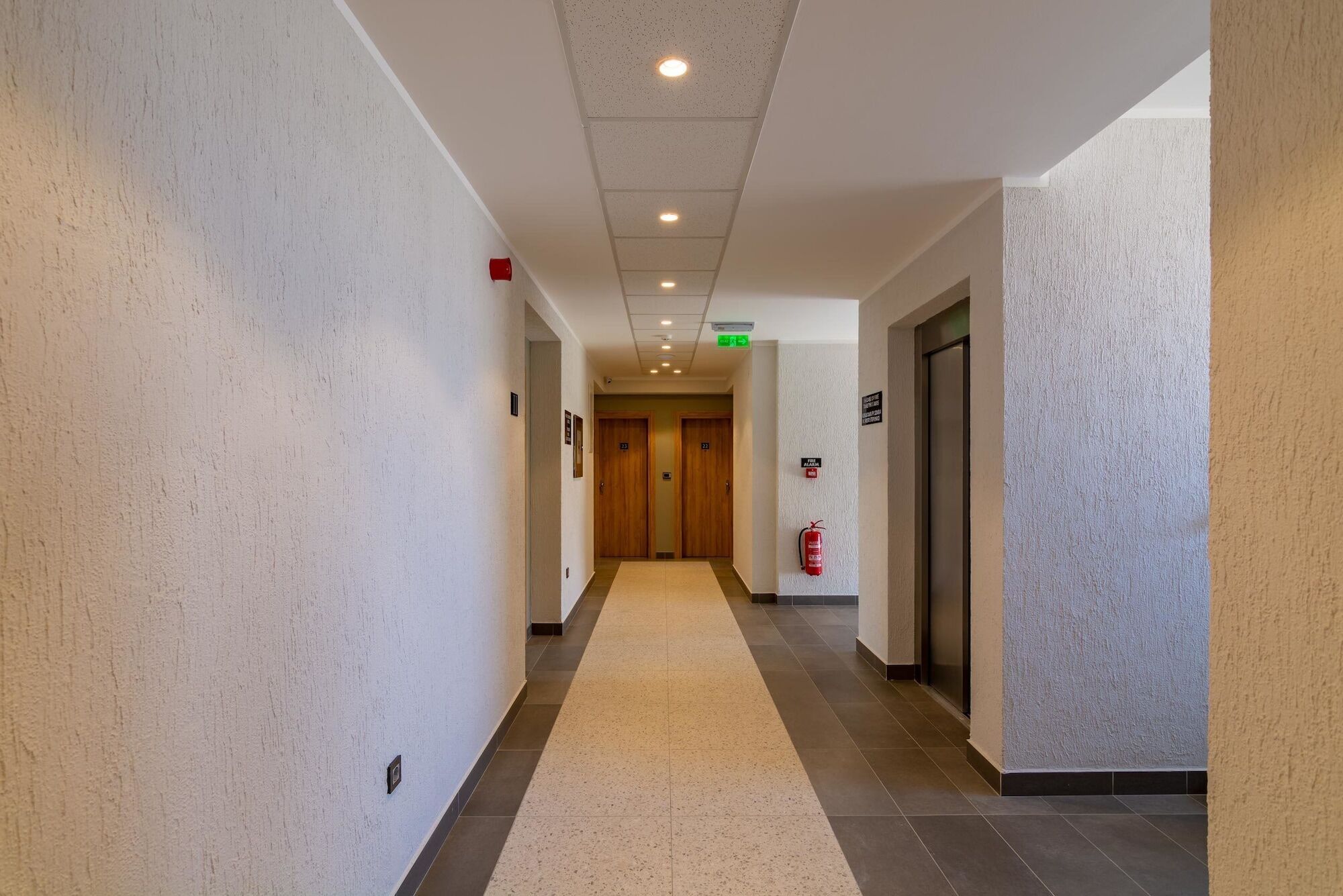 פודגוריצה Hotel Resurs מראה חיצוני תמונה